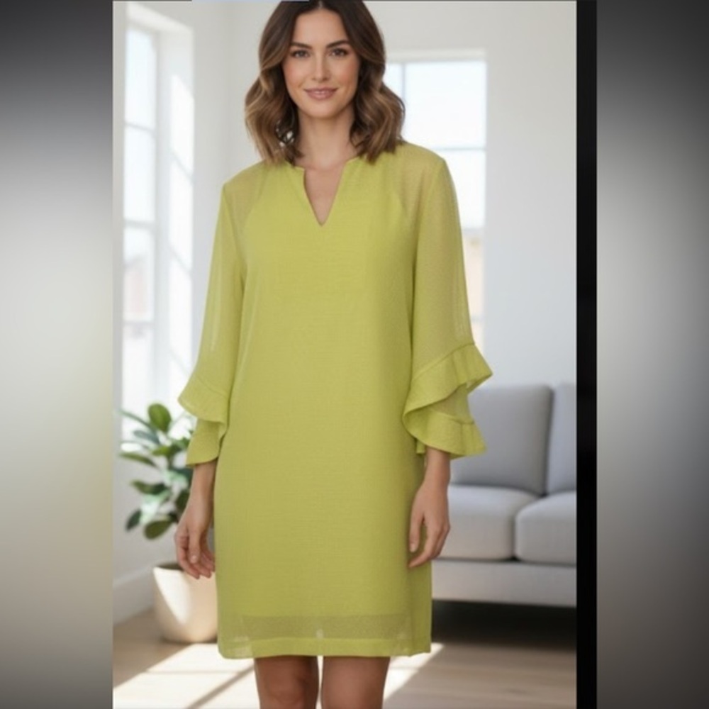 BCBG MAX AZRIA Lime Green Open Net Knit Bell Sleeve Stretch Lined Dress Size S